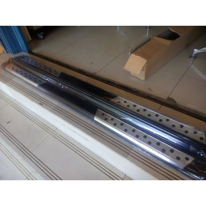 foot step injakan samping mobil Toyota Rush lama