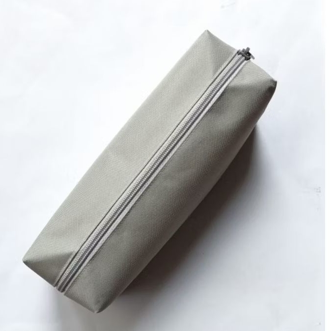 

[LAST STOCK]Tempat pensil waterproof warna satin grey