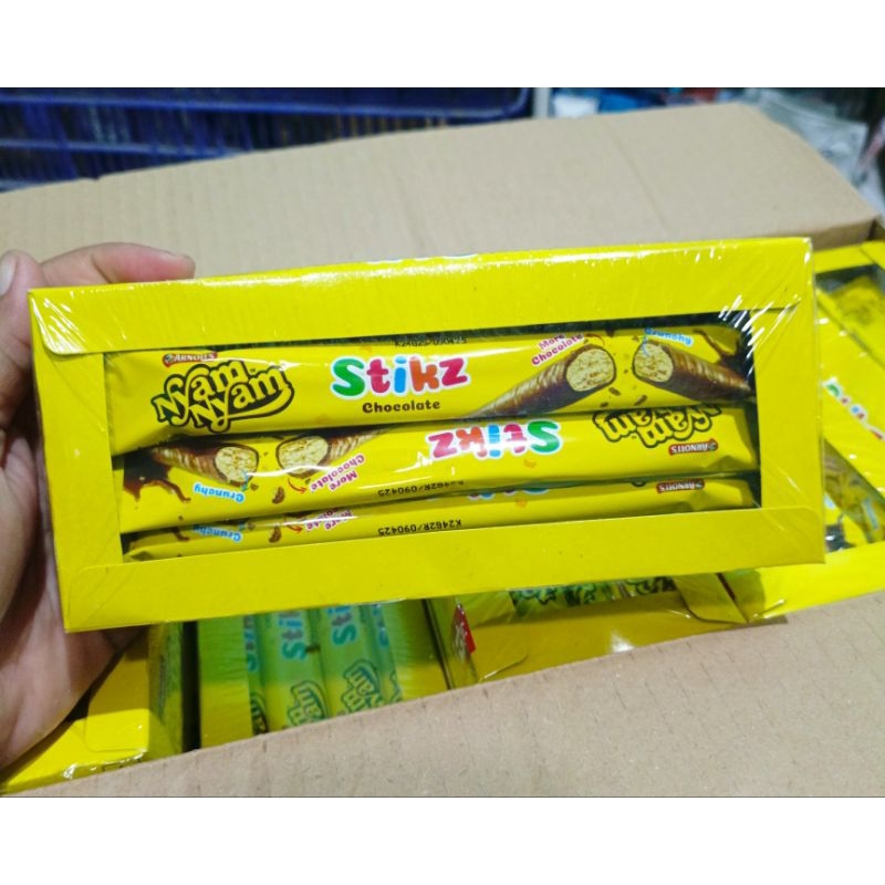 

Nyam nyam stikz cokelat isi 12pc