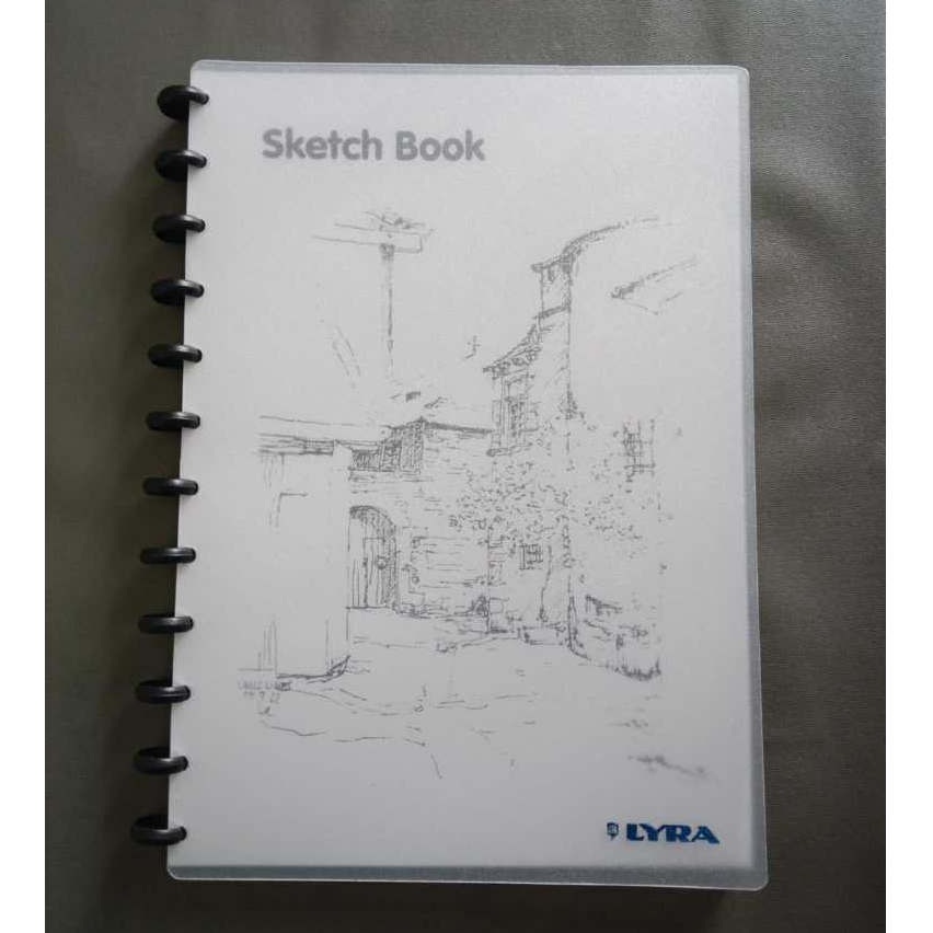 

Lyra/Sketch Book A4 30 Pages
