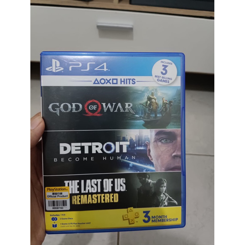 BD PS4 Bundle God of War + Detroit Become Human