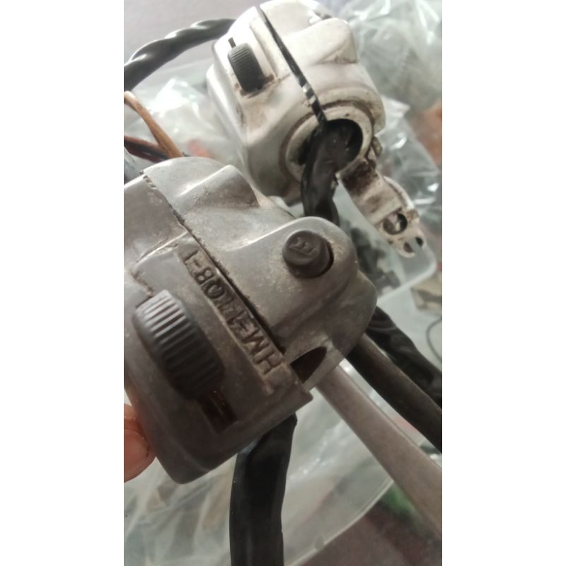 holder kanan kiri ORI cb 100 th 73