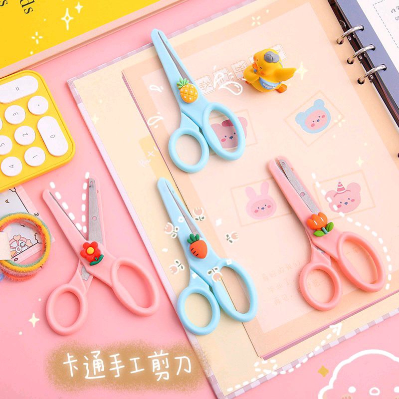 

Gunting Lucu Alat Tulis Anak Sekolah Kartun Diy Kertas Buatan Tangan Kantor Kecantikan Portabel Portabel Portabel Scissors Gunting Lucu / Gunting Sekolah Untuk Anak / Gunting Cute Desain Ujung Tumpul Tidak Tajam / Gunting Anak Squeezy Gunting Lucu cod TS