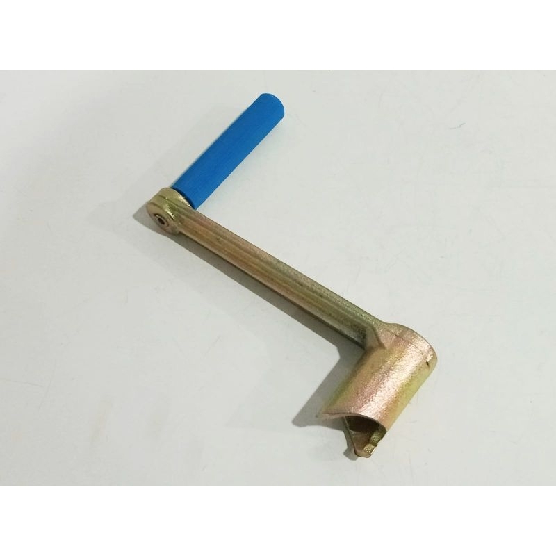 Rd85 Rd75 Rd65 Starting Handle Mesin Kubota / Engkol Mesin Kubota Rd65 Rd75 Rd85