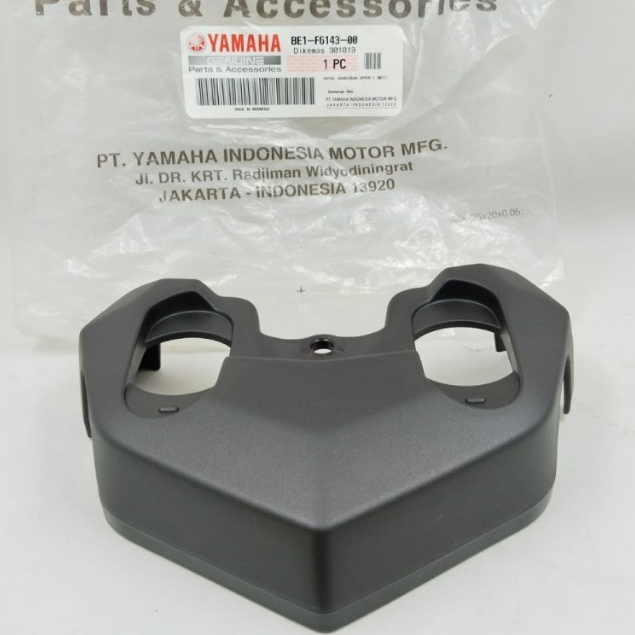 Batok Cover Bawah Stang Yamaha Aerox 125 BE1-F6143-00