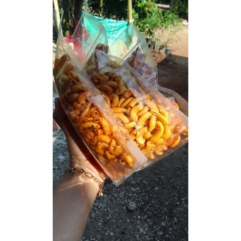 

Makaronipedasdaunjerukviral