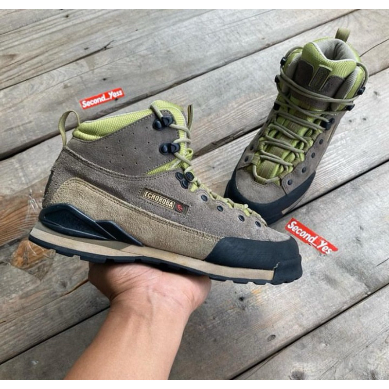 Sepatu Echoroba Mid Outdoor