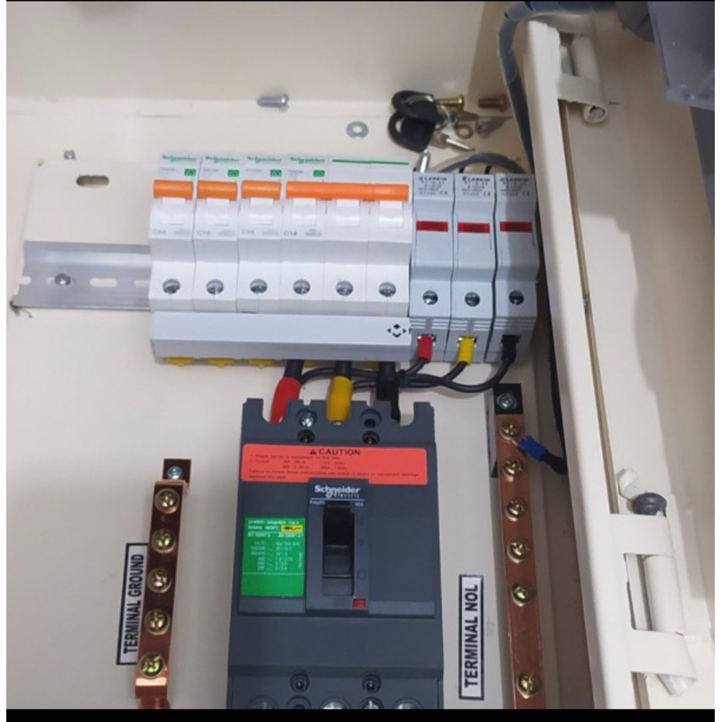 PANEL PEMBAGI LISTRIK 3PHASE 6 GROUP/PANEL PEMBAGI LISTRIK 3 PHASE/PANEL INSTALASI LISTRIK 3 PHASE 6