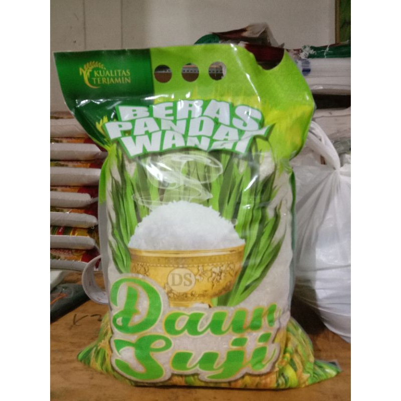 

Beras Pandan Wangi cap Daun suji 5 Kg