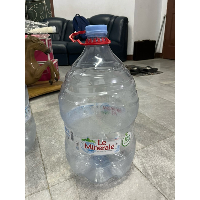 

Galon Kosong Le mineral 15L