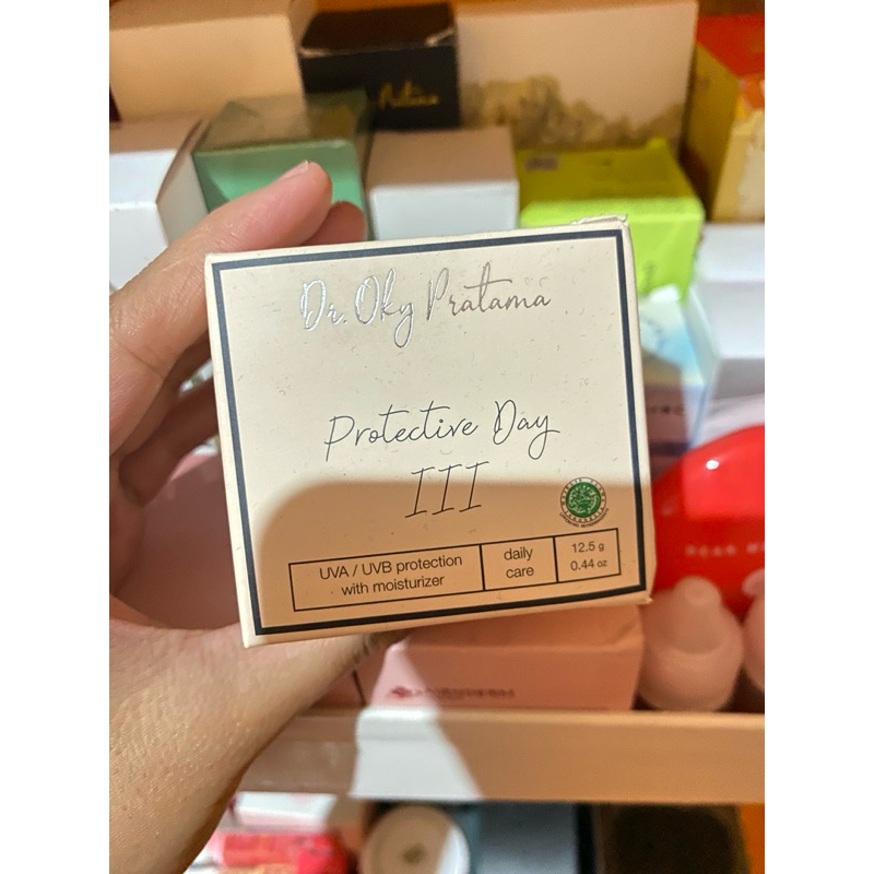 NEW‼️ Bening’s Clinic Protective Day Cream III Day Cream Bening’s Cream Siang Bening’s Sunscreen Ben