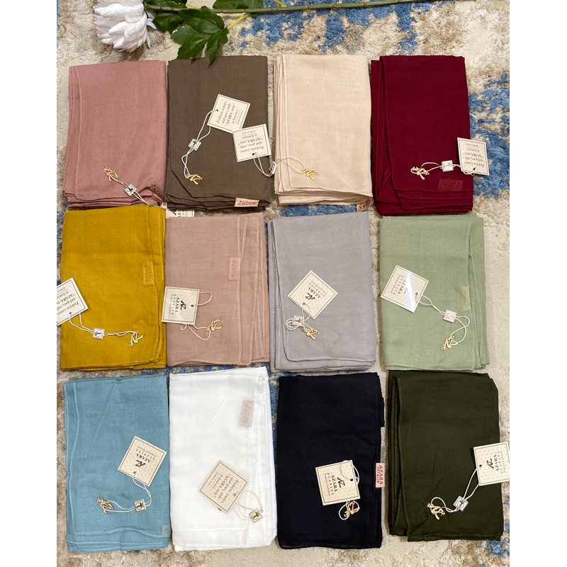 Jilbab segi empat Azara polos premium