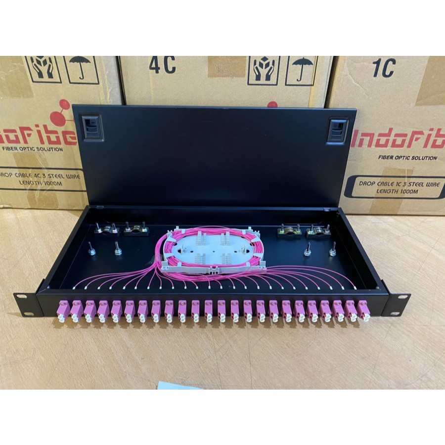 OTB 48 core LC OM4 /OTB 48 port LC OM4 multimode