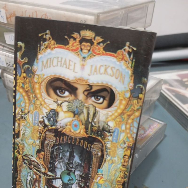 kaset Michael Jackson dangerous