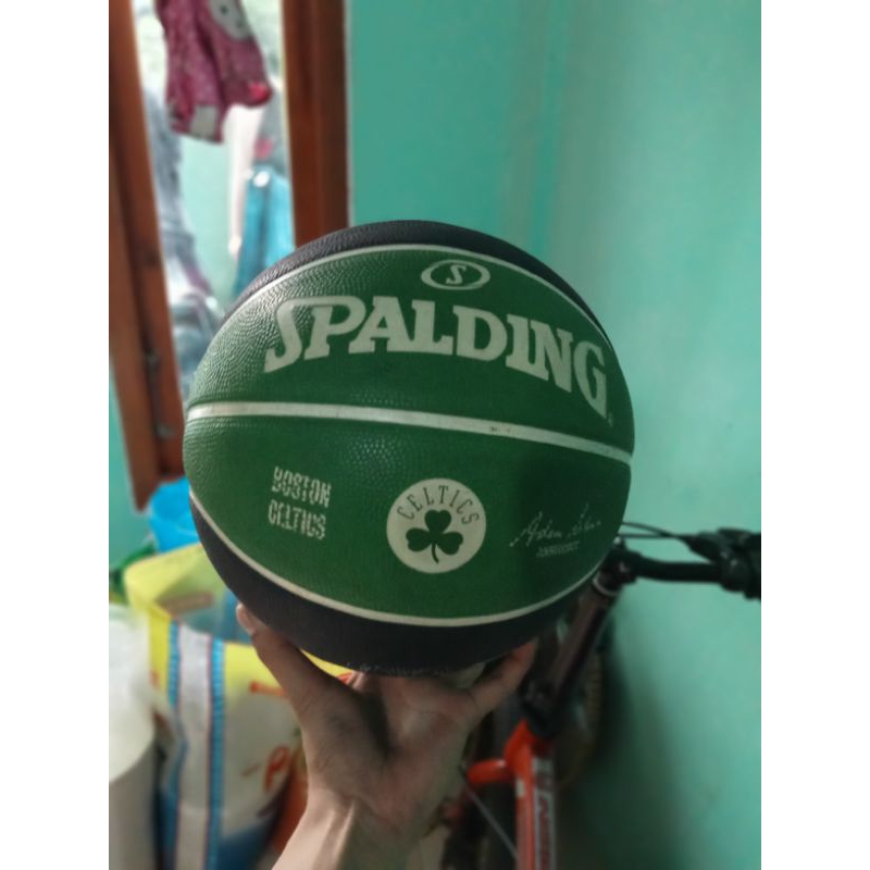 Bola Basket Spalding second