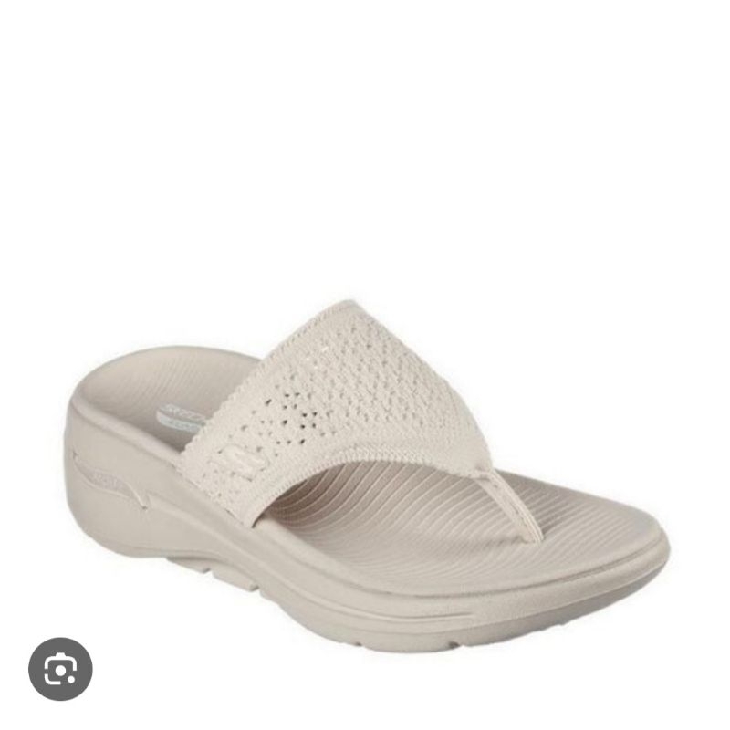 Skechers Women Sandals Beige size 39