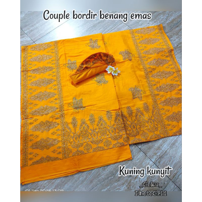 Couple bordir benang emas motif Capung