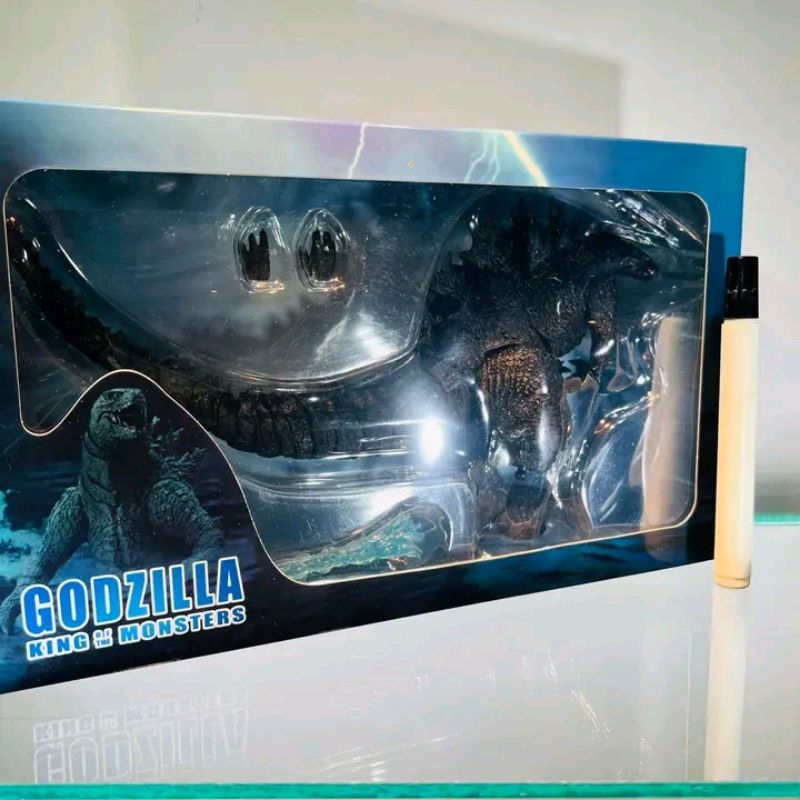 mainan action figure godzilla king of the moster tinggi sekitar 6 inch Artikulasi detail  JBripJN #n