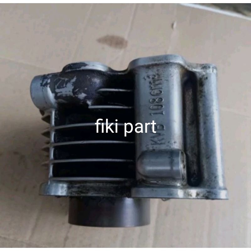 Blok Seher Vario 110 Karbu Seher Vario tecno 110  bahan baret Karbu Original/bekas