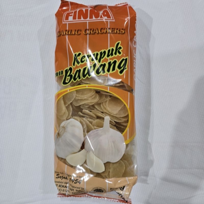 

Kerupuk rasa bawang putih finna krupuk 380g