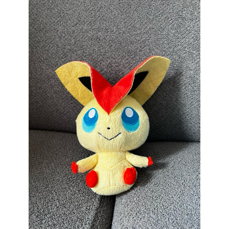 Boneka Pokemon Victini Plush - Banpresto