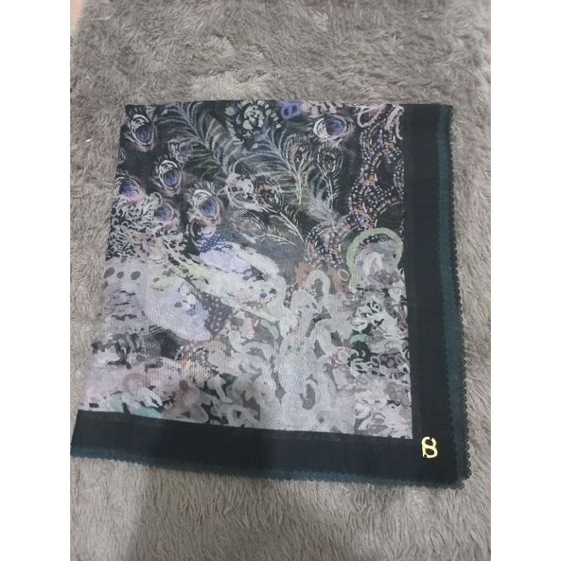 PL BUTTONSCARVES DAN NADA PUSPITA