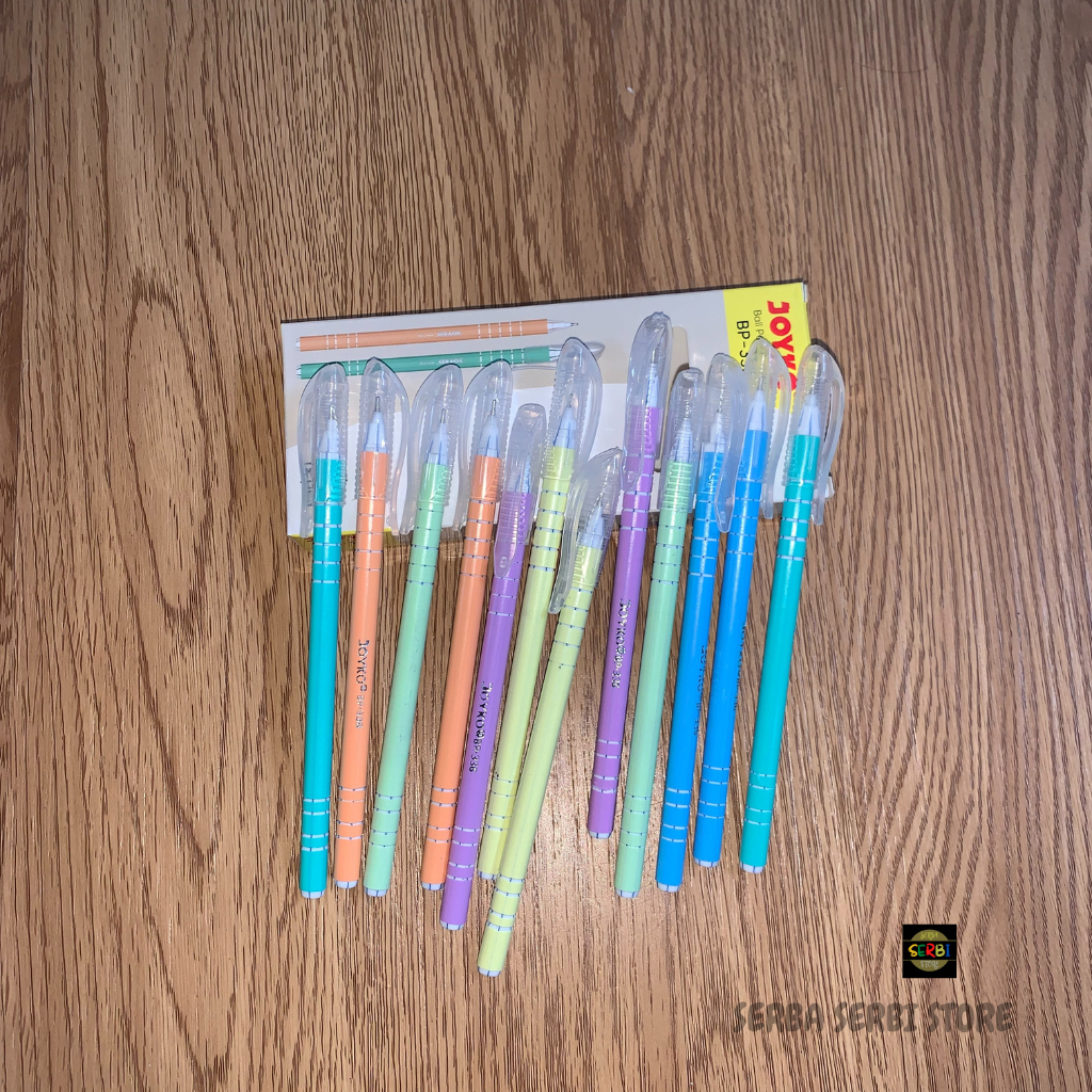 

BOLPOIN MOTIF ULIR LILIN 12PCS /JOYCO/BOLPEN JOYCO PASTEL /BOLPOIN TULIS /ANTI MACET/BOLPOIN PREMIUM