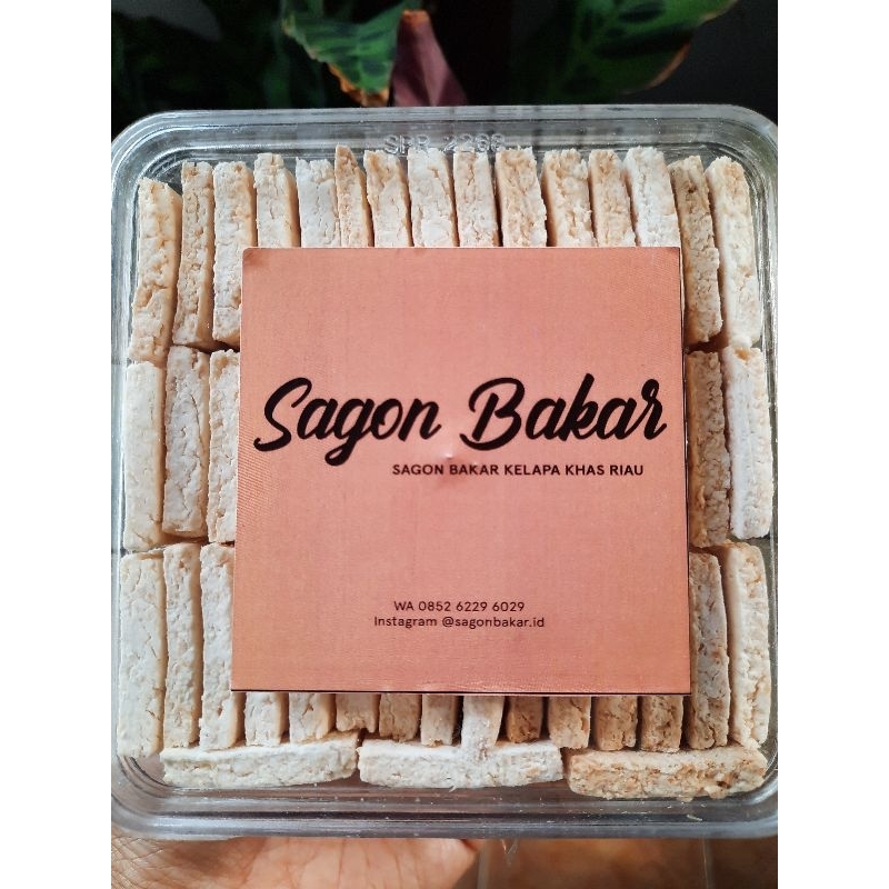 

Sagon Bakar Kelapa Toples Persegi