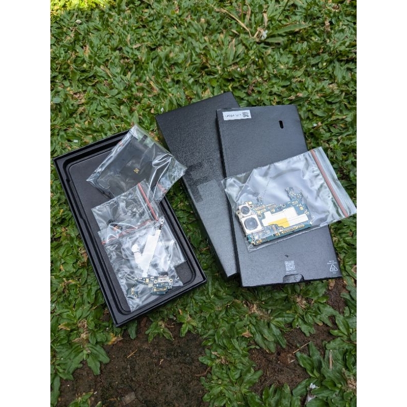 mesin Samsung z flip 4