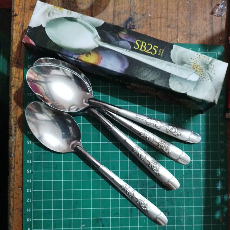 sendok makan tebal,motif bunga