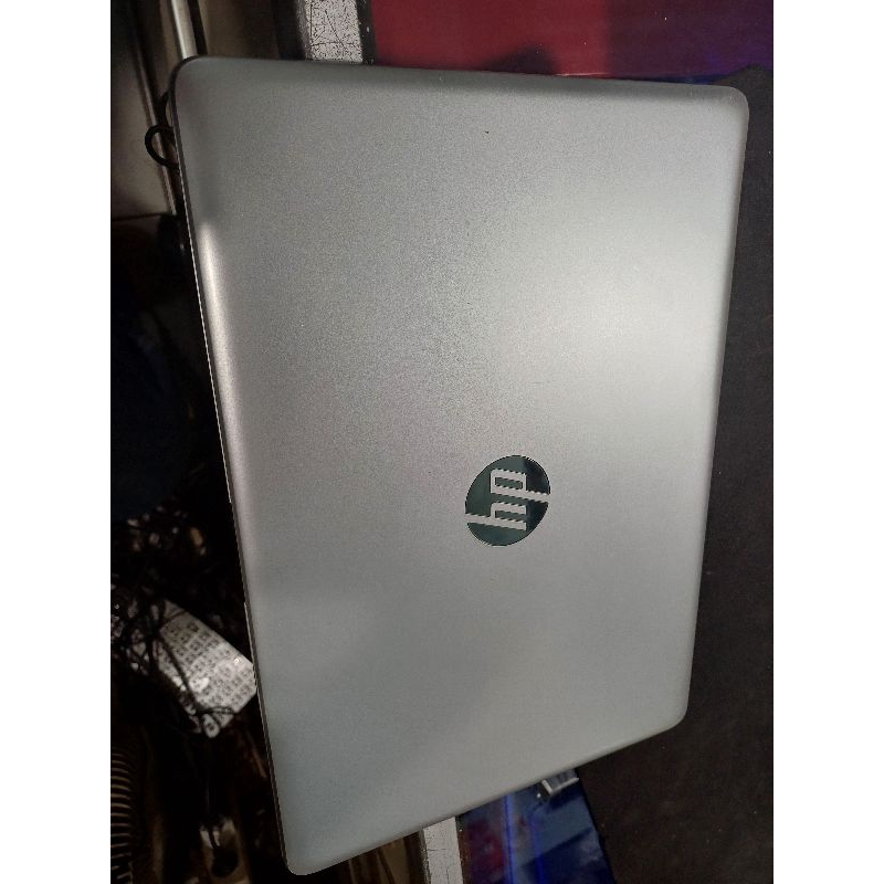 HP 14 CM0078AU SuperSlim SilverAMD Ryzen 5 2500U/DDR4 8GB/SSD128GB NVme+HD1TB/14inc/Win11/VGA Radeon