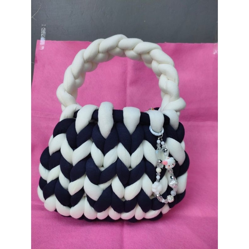 Tas Chunky Handmade