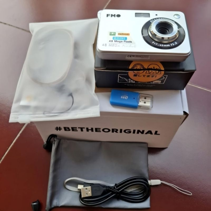 Kamera Digital Pocket DIGIMO