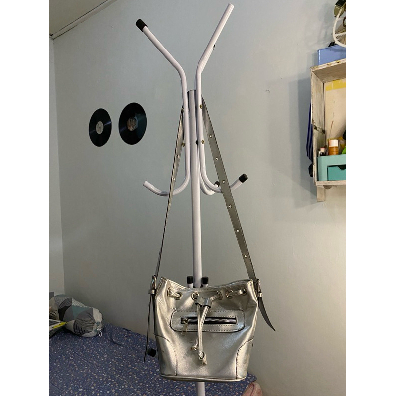 [Preloved] Tas silver serut | Tas bucket