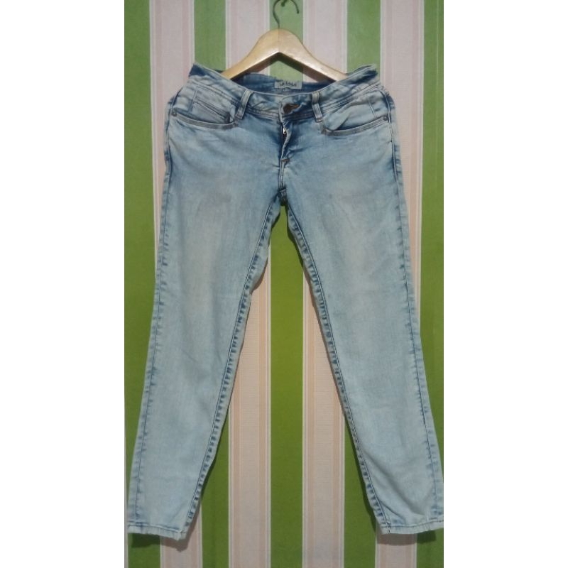 Celana Jeans Wanita Lois