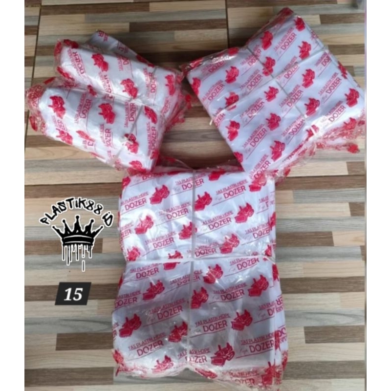 Kantong Plastik Kresek Kecil HDPE Dozer Merah Ukuran 15