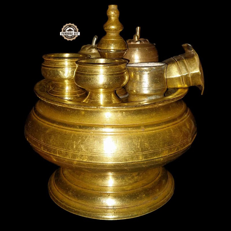 Kinangan bokor kuningan kuno (K19)