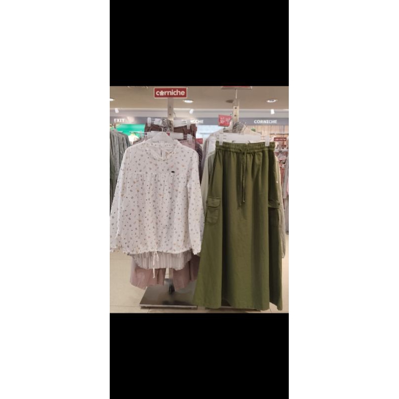 Rok & Celana Corniche