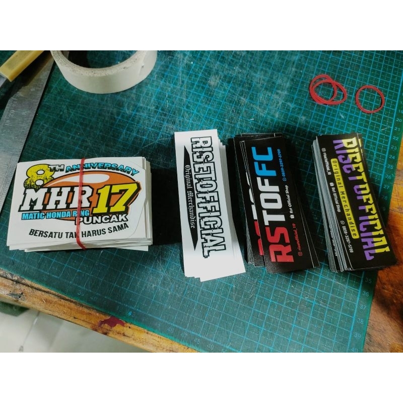 

Custom Stiker A3- Hollogram,Chromo,Vinly,Label Stiker