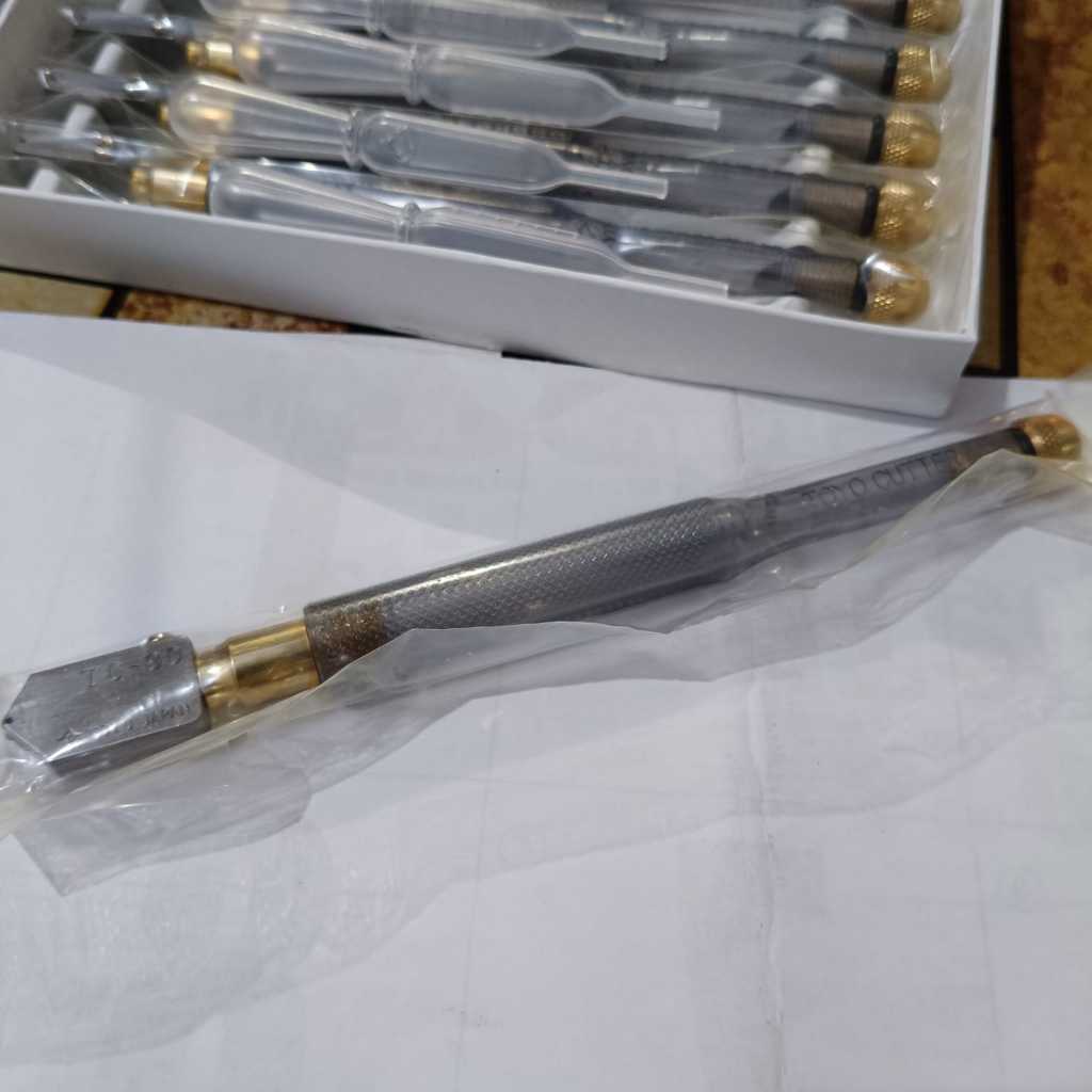 pemotong kaca toyo original tc 90 / toyo cutter tc 90