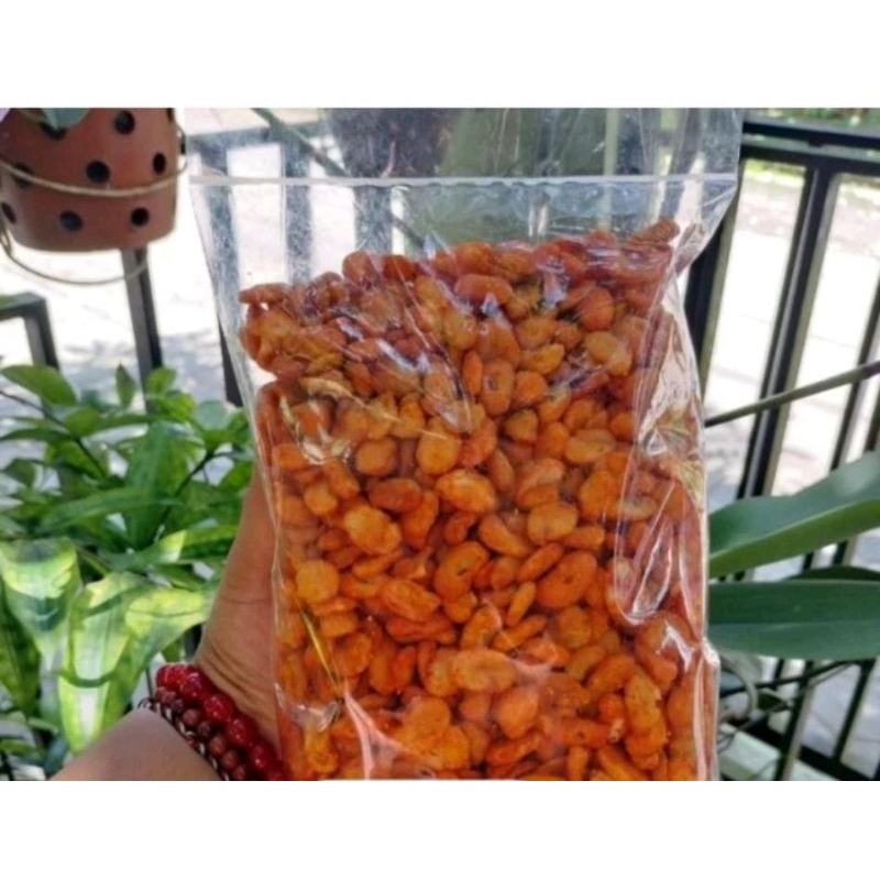 

KACANG KORO PEDAS RASA NYA YG GURIH DAN RENYAH 500 GRAM