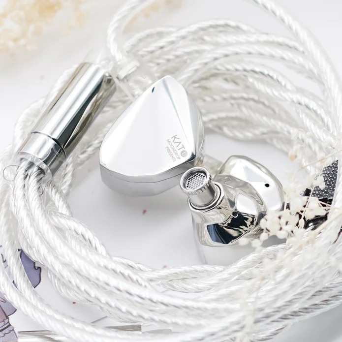 Moondrop KATO Composite Diaphragm Advanced Dynamic in-Ear Monitor iem
