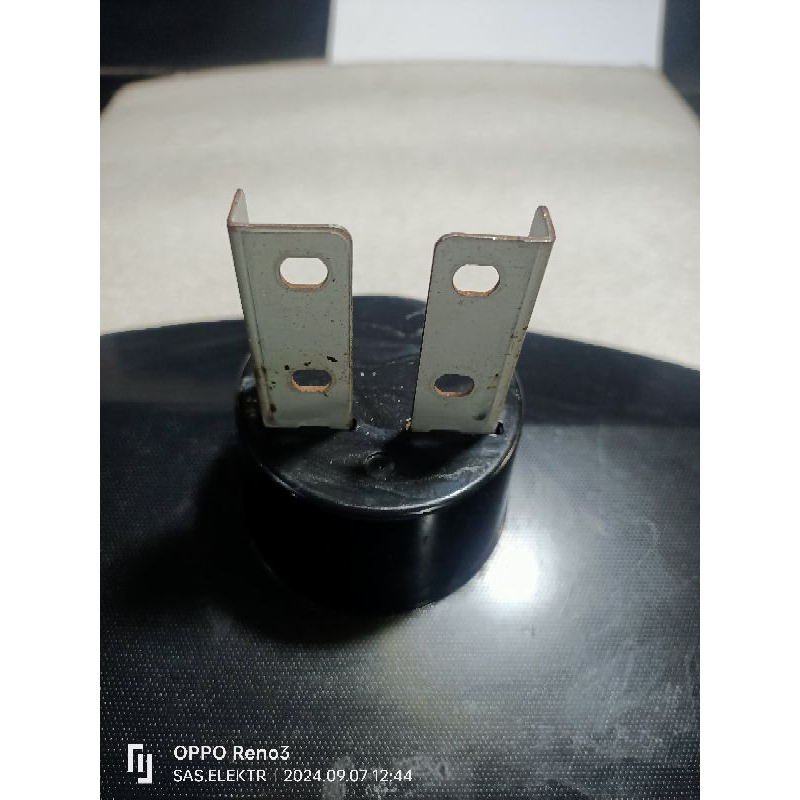 STAND BRACKET KAKI PEDESTAL DUDUKAN TV LCD TOSHIBA 24 INCH 24PB2E 24PB2 E