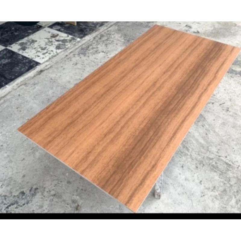 granit lantai/dinding 60×120 motif kayu torch Wood Matt kW 1