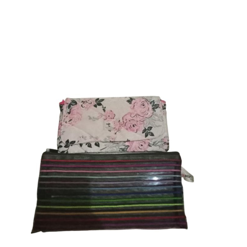 

Tempat Pensil