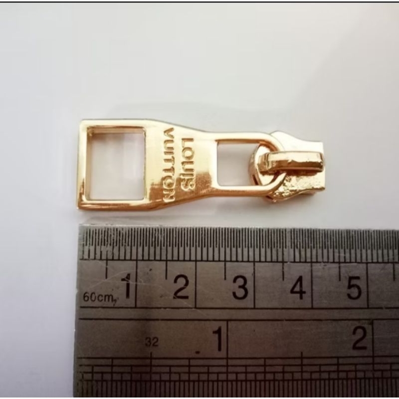 Accesories Tas M041 (Kepala Resleting Botol Besi Merek LV) - Aksesoris Tas (IMPORT)