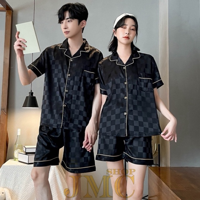 Paket Couple Kotak Segi dan Garis Salur Pendek satin exclusive piyama pasangan