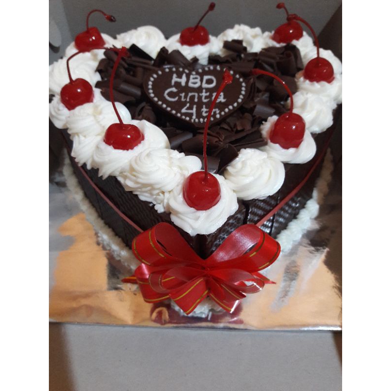 

black forest motif love