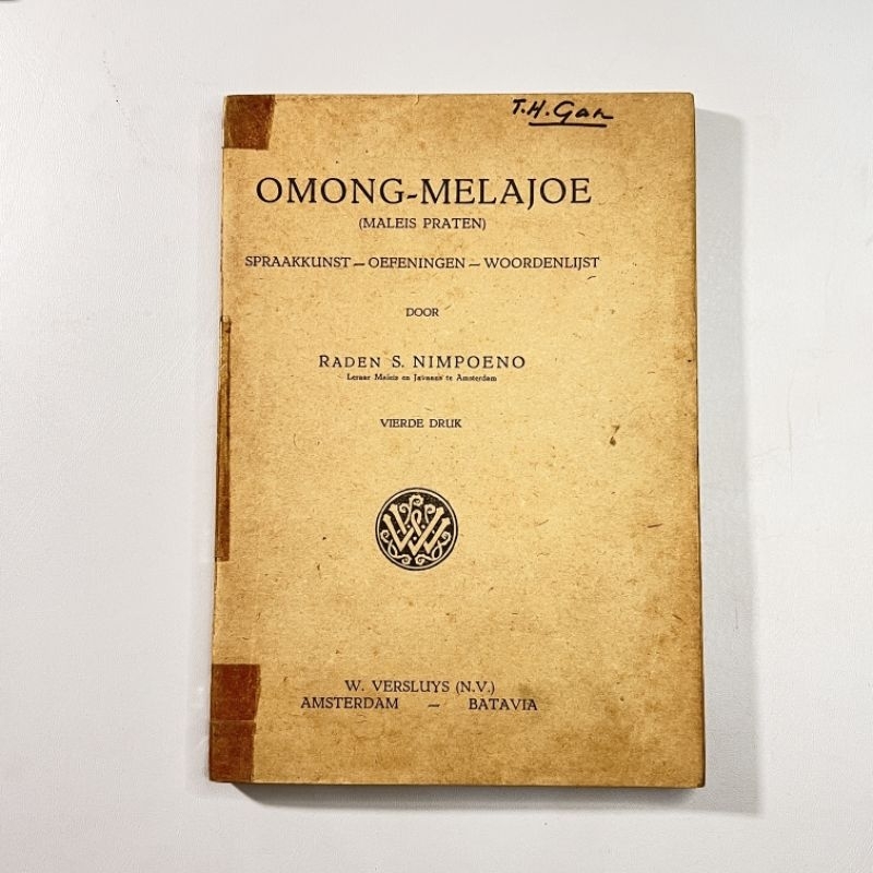 BUKU KAMUS MELAYU Kuno 1940s