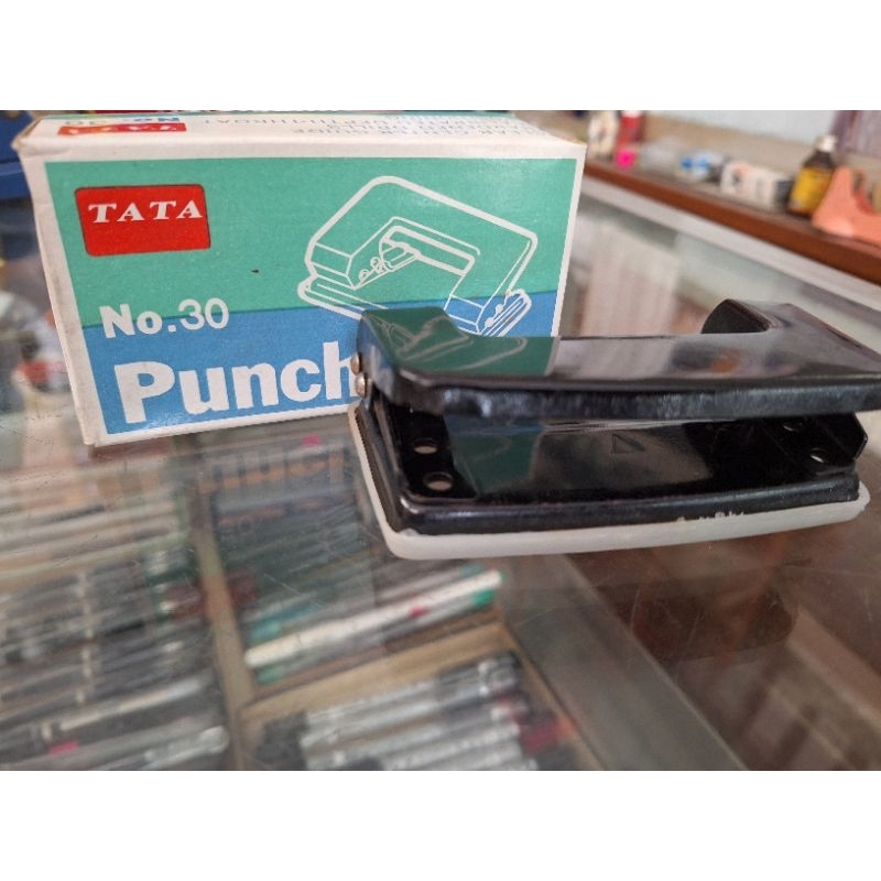 

Pelubang, Pembolong Kertas Tata